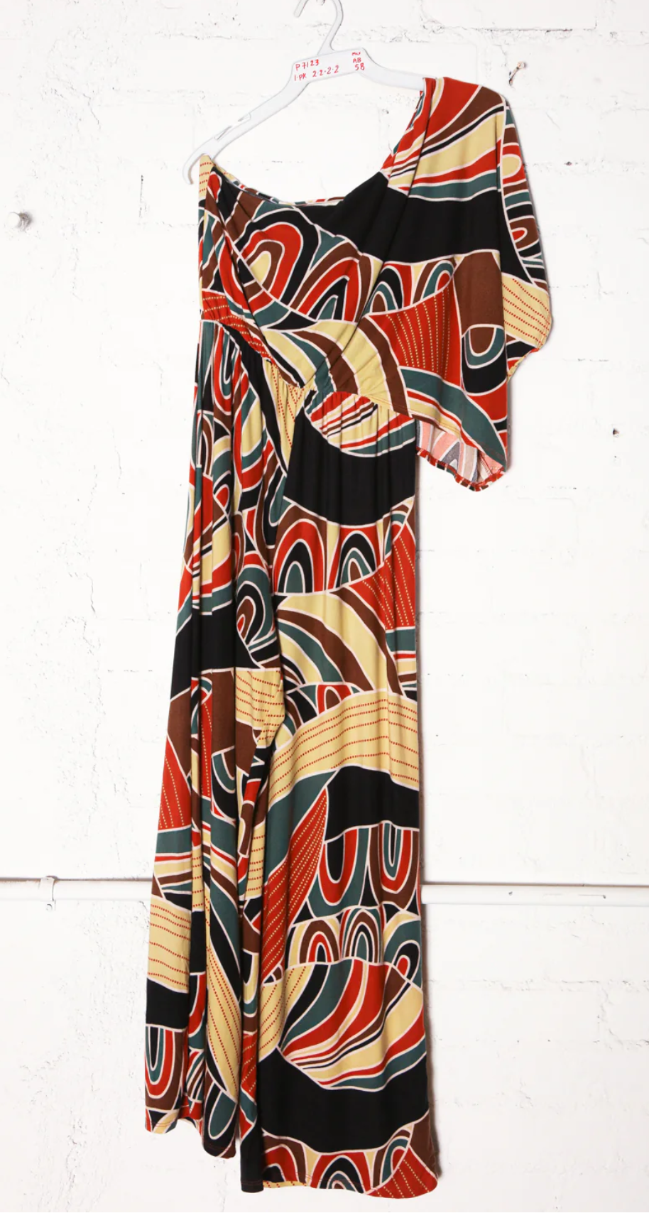 Multicolored One-Sleeve Jumper